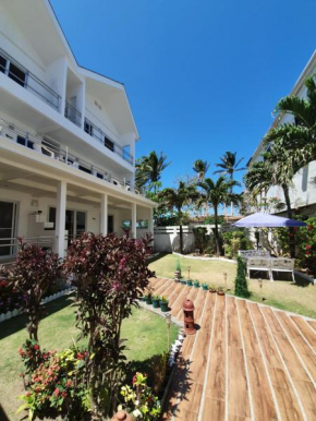  ClubBoracay Apartelle  Малай